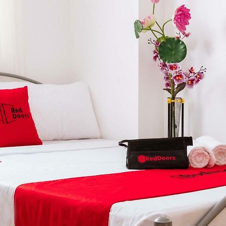 Reddoorz Premium @ Amaia Skies Avenida Manilla Buitenkant foto