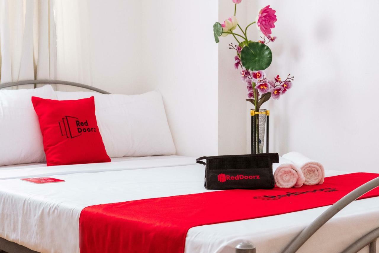Reddoorz Premium @ Amaia Skies Avenida Manilla Buitenkant foto
