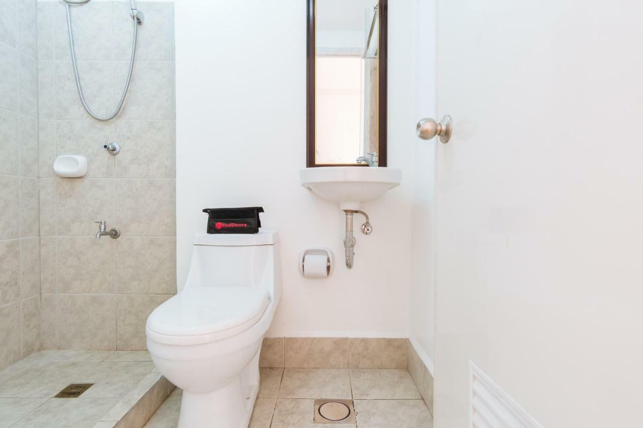 Reddoorz Premium @ Amaia Skies Avenida Manilla Buitenkant foto